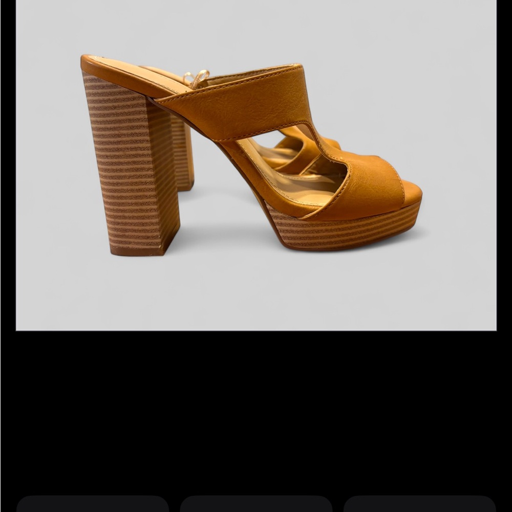 Express Elegant Tan Block Heel Sandals